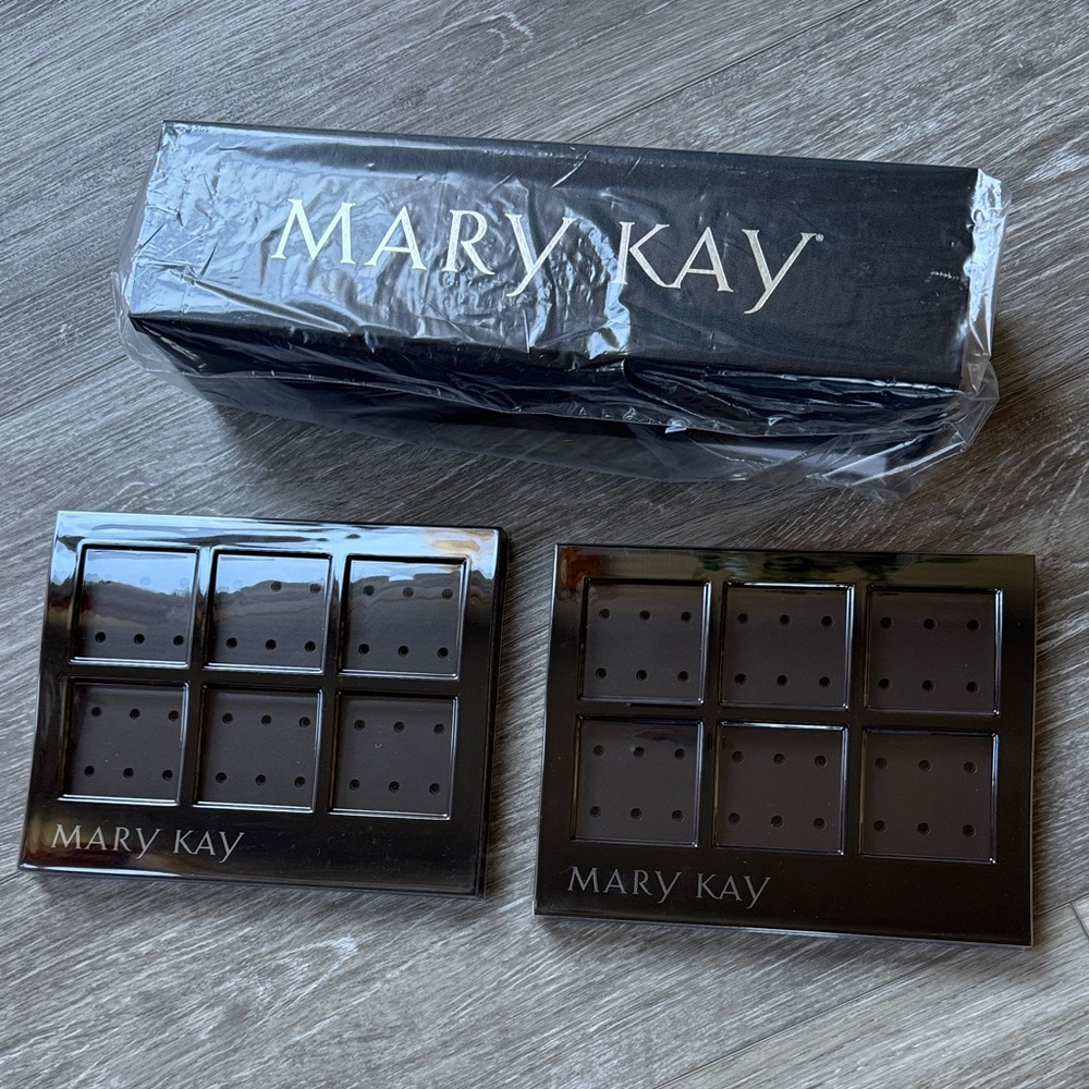 Mary Kay New Display Cases (3)
